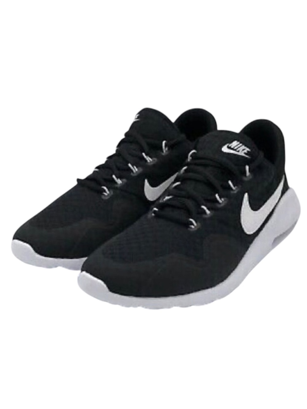 NWT Nike Air Max Sasha Women Mesh Black White Running Sneakers Size 8